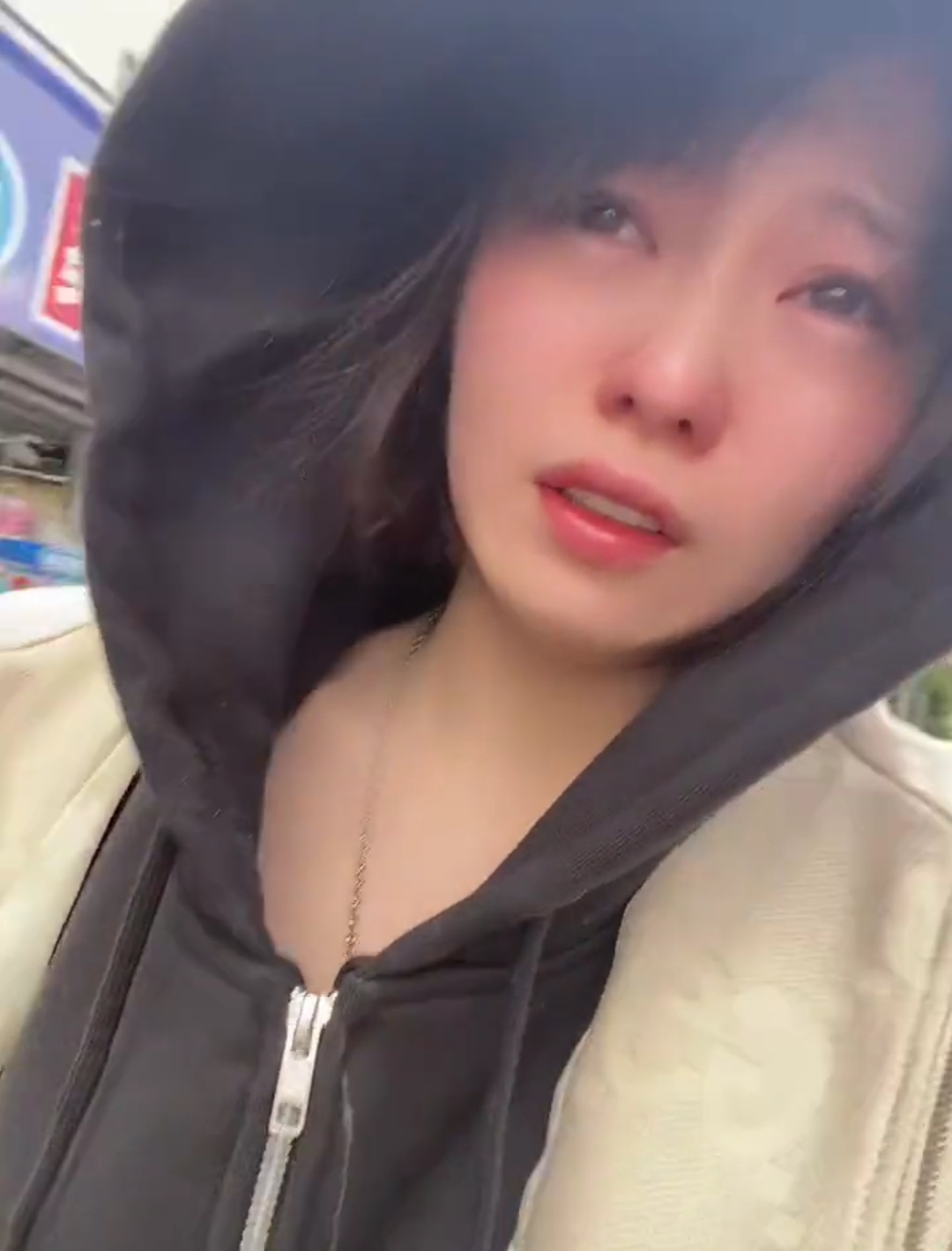【동영상】AV 여배우씨, 3500만엔 보유한 카드를 분실하고 울어버린 wwww